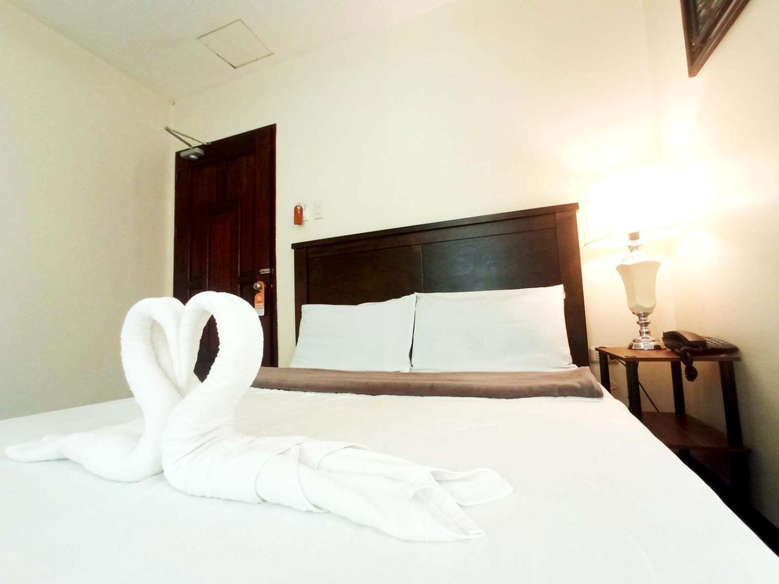 B&J Guesthouse And Tours Tagbilaran Exterior foto