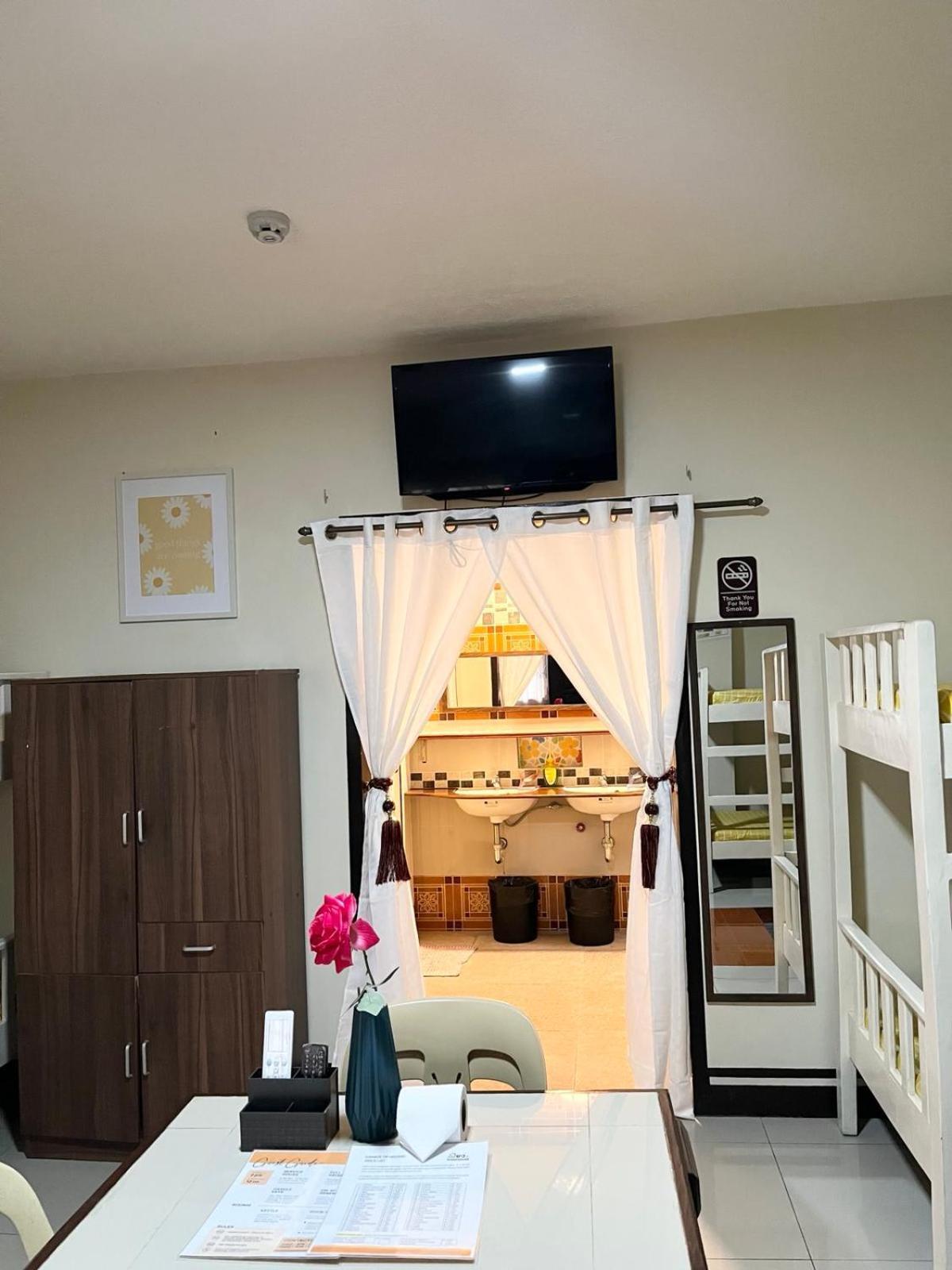 B&J Guesthouse And Tours Tagbilaran Exterior foto